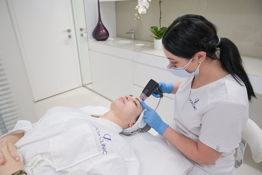 Morpheus8, Microneedling + RF skin tightening treatment - firm the loose skin on the face or neck and enjoy a smooth and tight chin, jowls and other body areas.