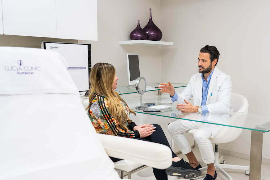 All you have always wanted to know about plastic surgeries - Get all your questions about plastic surgeries answered in detail, with precision and expertise.