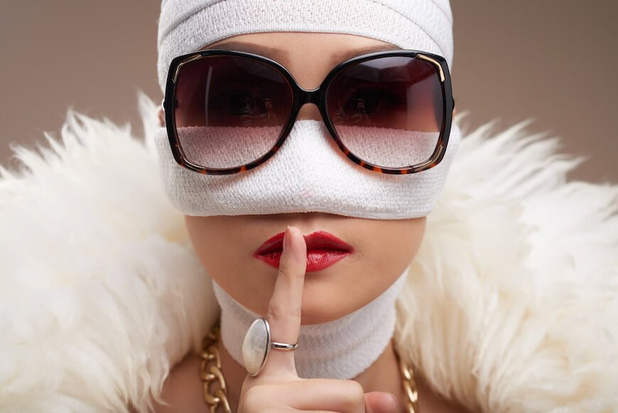 Quick answers about liposuction that lift veil about it - find out what liposuction can do for you and your body concerns and why even the celebrities love it.