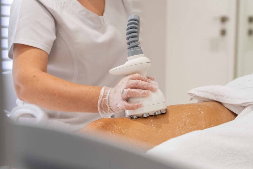 Lucia Clinic’s body sculpting with advanced Venus Legacy
