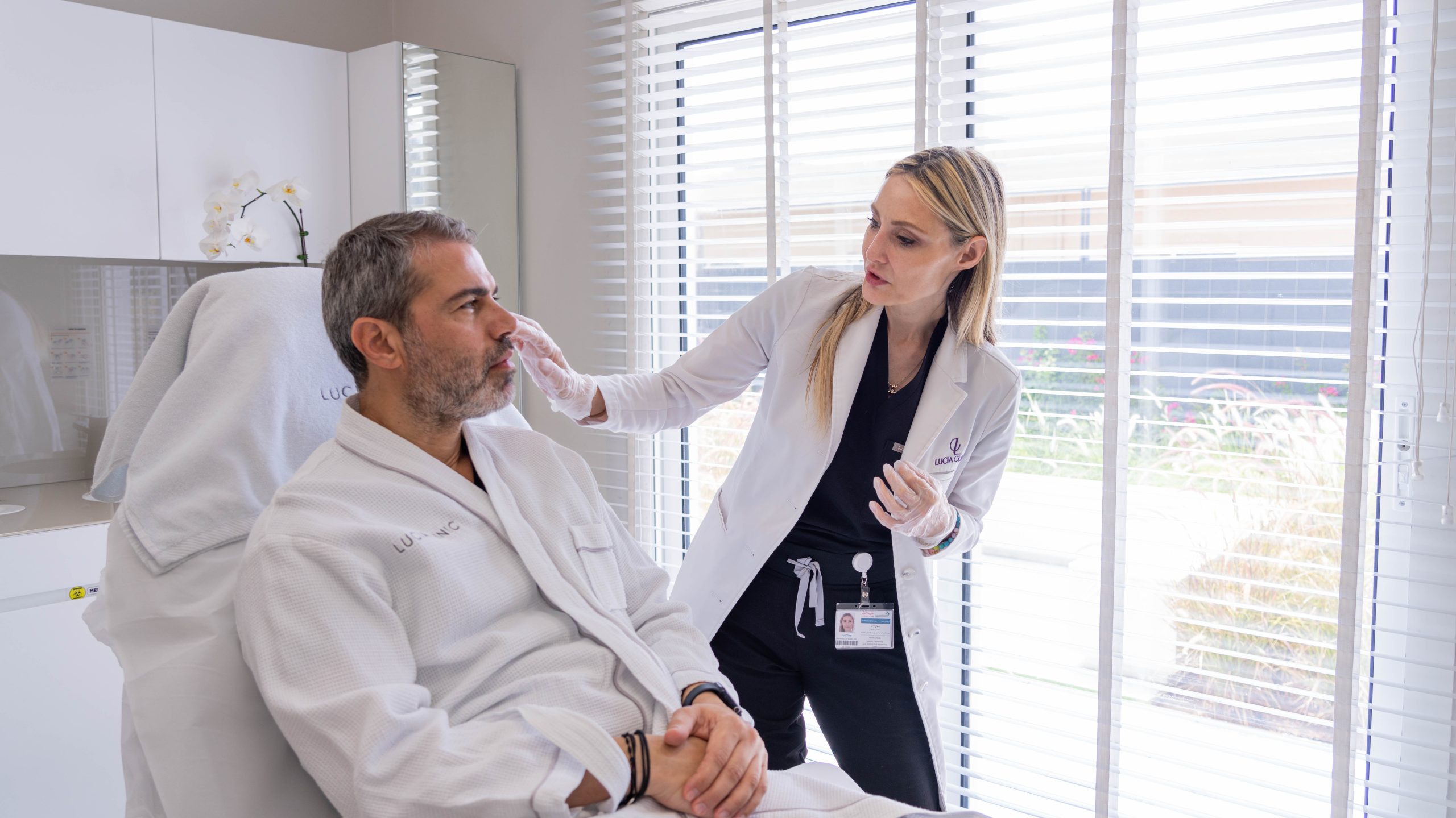 Top quality Lucia Clinic’s non-invasive treatments for men - upgrade your skincare or contour your body areas and achieve natural-looking and long-term results.